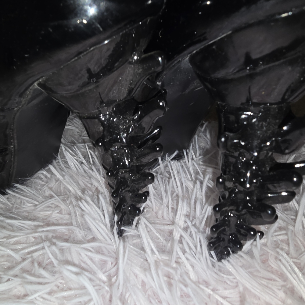 Black Leather Show Story Stelettiots Chic Black Heels with Stud Accents - Picture 3 of 11